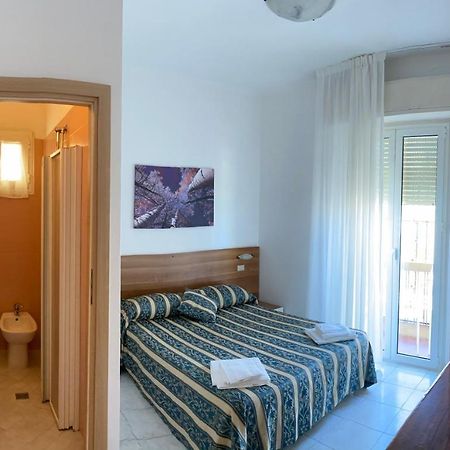Hotel Acapulco Viserbella di Rimini Eksteriør bilde