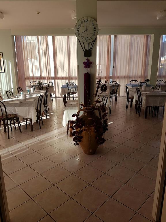 Hotel Acapulco Viserbella di Rimini Eksteriør bilde