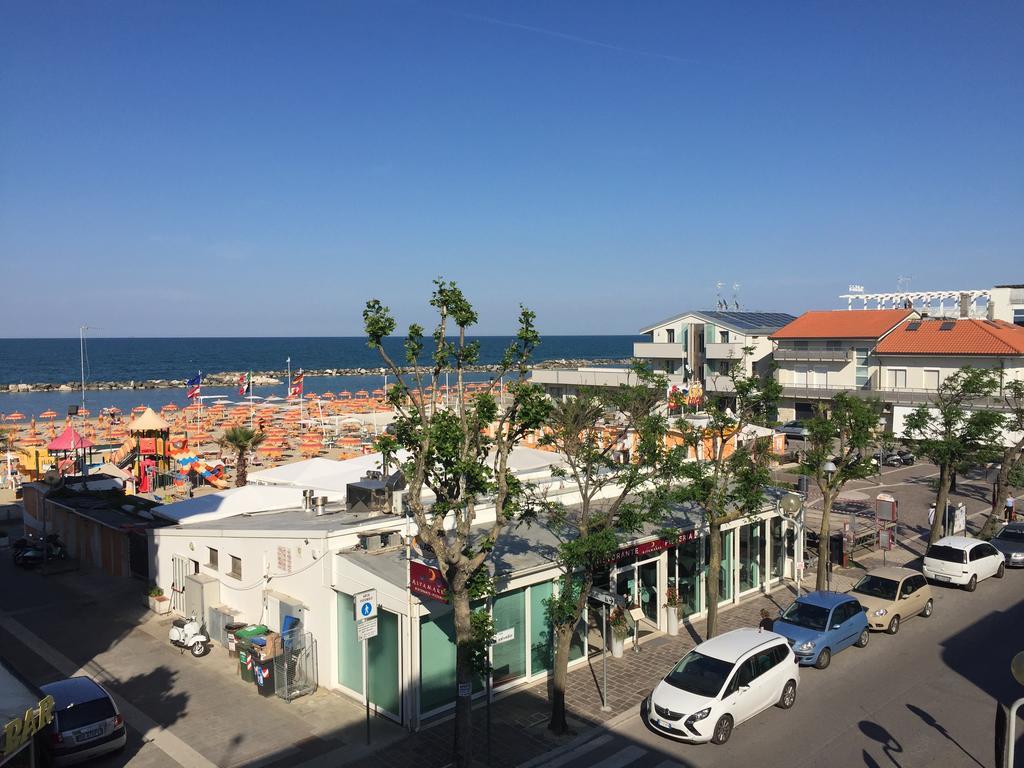 Hotel Acapulco Viserbella di Rimini Eksteriør bilde