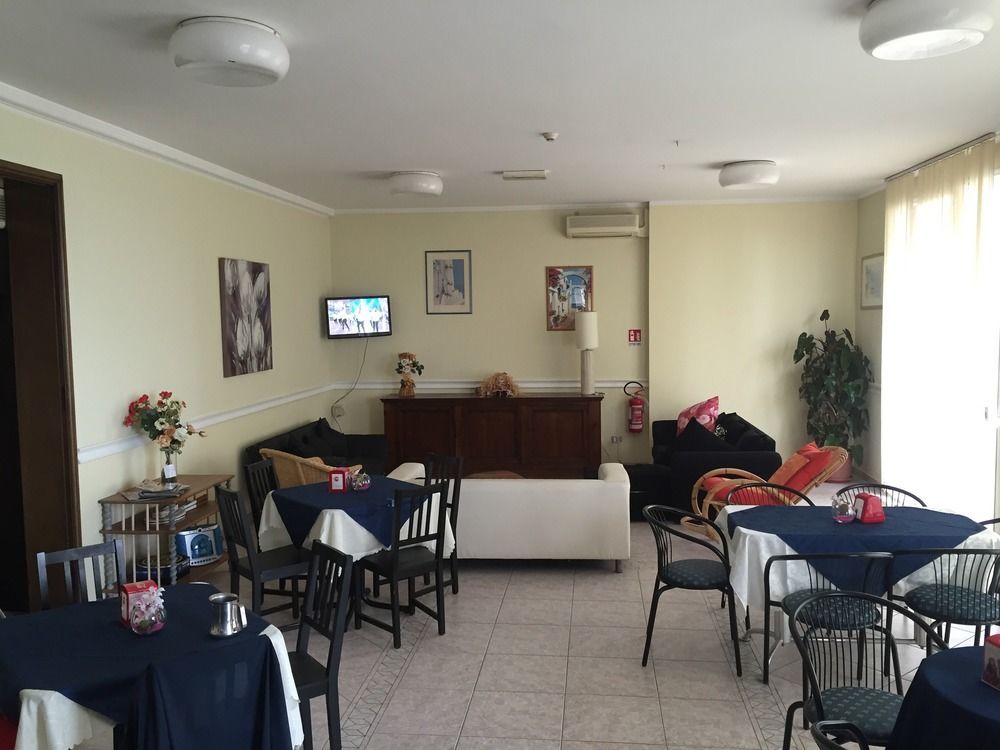 Hotel Acapulco Viserbella di Rimini Eksteriør bilde